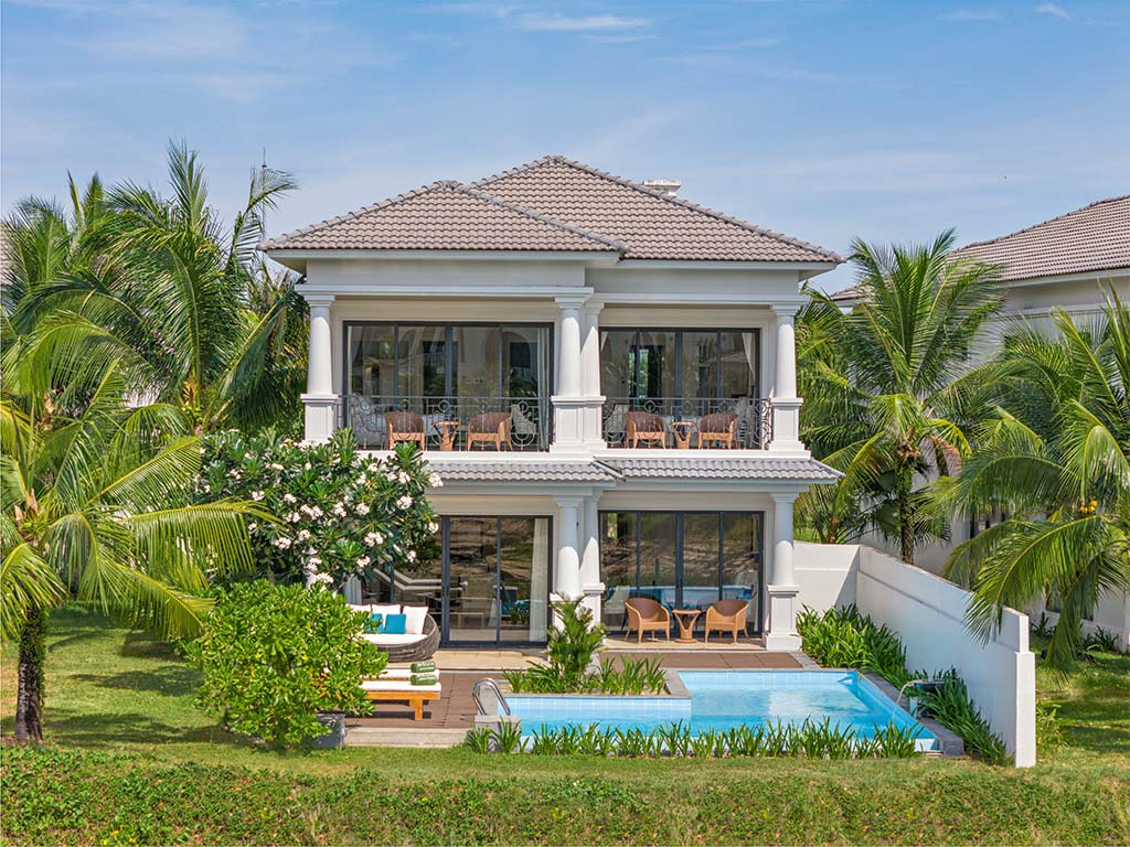 Biệt thự 4 phòng ngủ Melia Vinpearl Phú Quốc hướng hồ và hồ bơi riêng