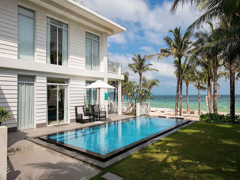Villa sát biển ở Phú Quốc (Beachfront Villa)